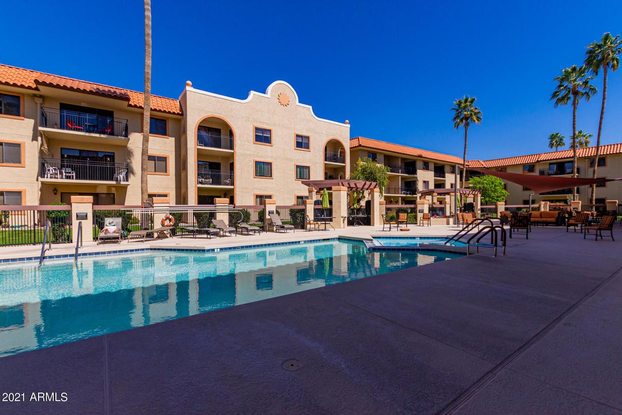 10330 W Thunderbird Blvd. #A220, Sun City, AZ 85351