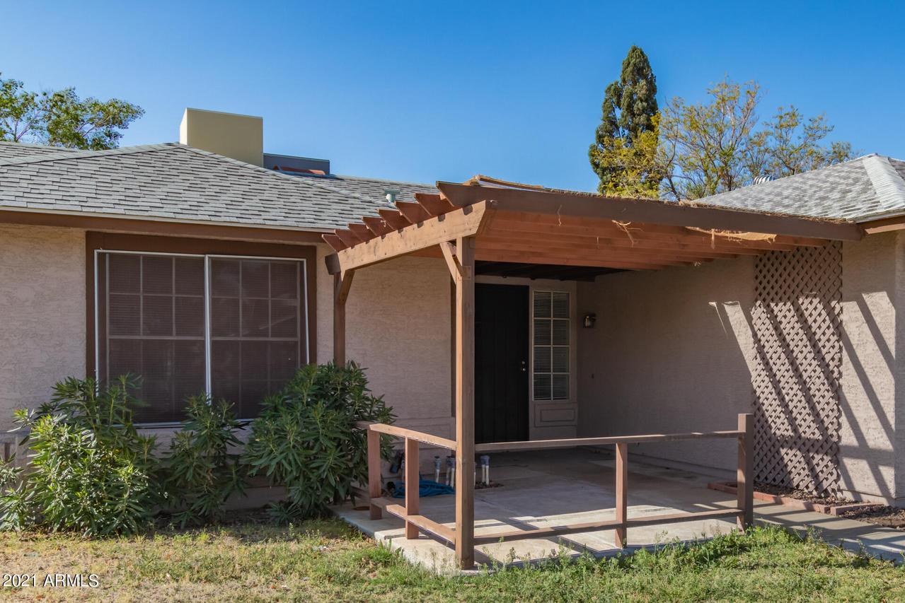 6525 W Mescal St., Glendale, AZ 85304