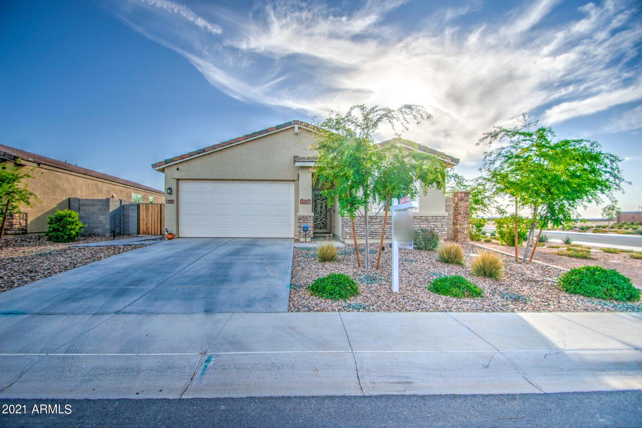 733 W Tallula Tr., San Tan Valley, AZ 85140