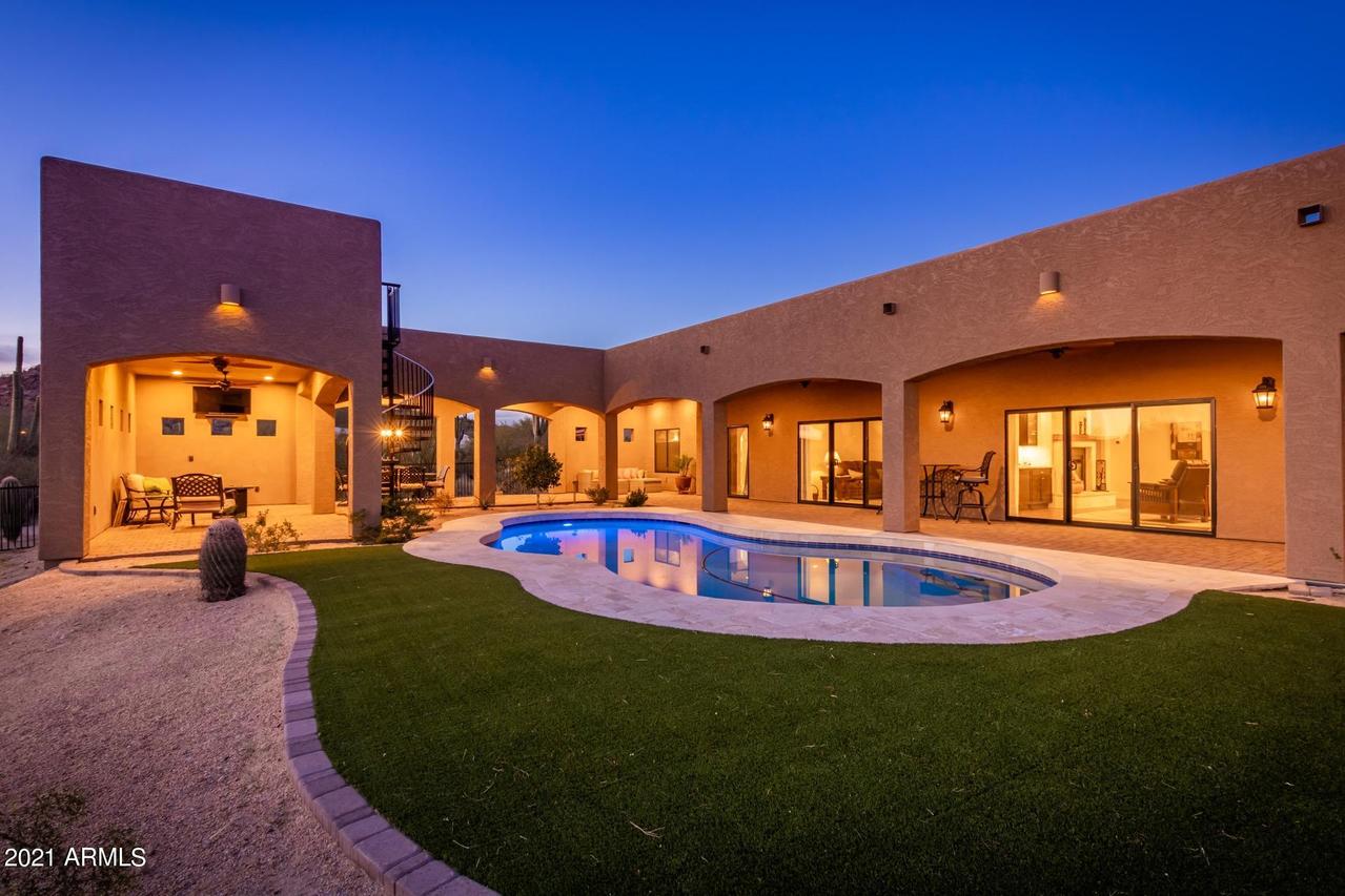 3202 N 81st St., Mesa, AZ 85207