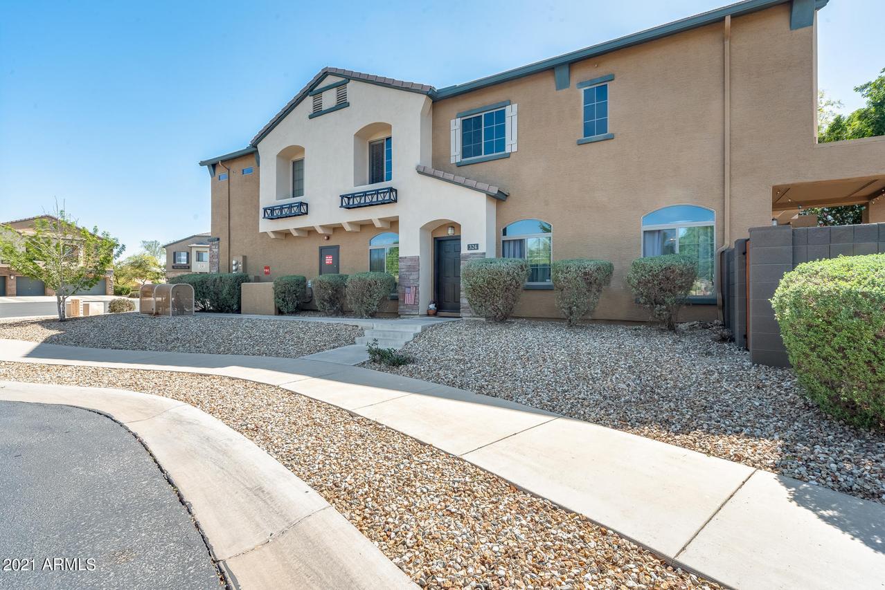 324 N 168th Dr., Goodyear, AZ 85338
