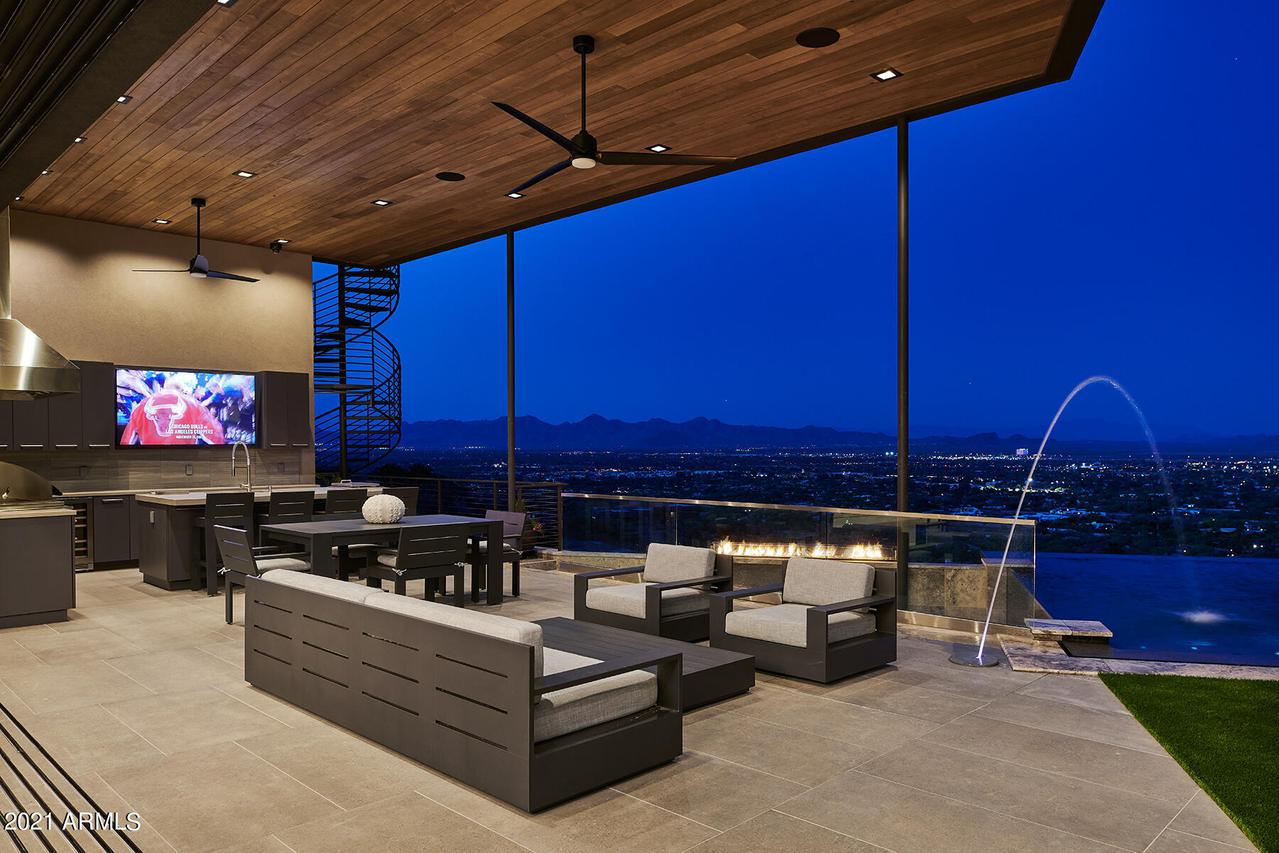 6022 E Cholla Ln., Paradise Valley, AZ 85253