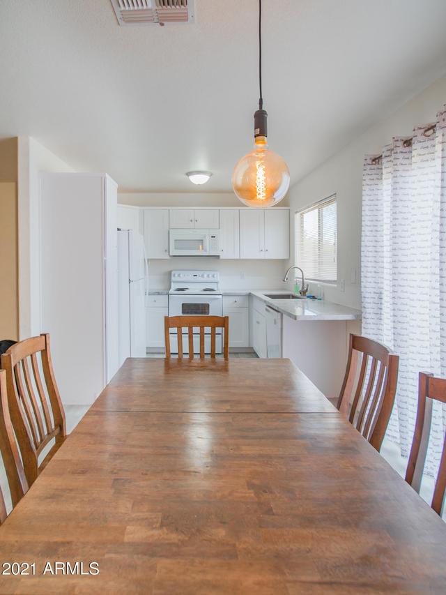 8834 W Loma Ln., Peoria, AZ 85345