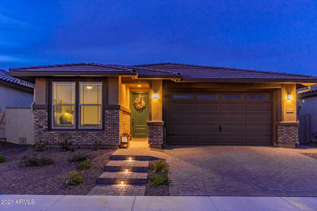 19668 W Turney Ave., Litchfield Park, AZ 85340