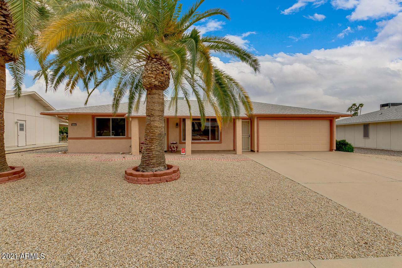 13207 N Lakeforest Dr., Sun City, AZ 85351
