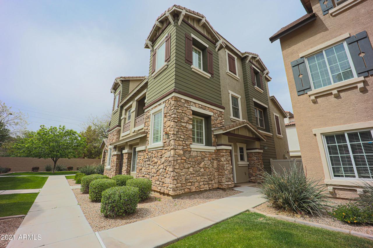 1368 S Sabino Dr., Gilbert, AZ 85296