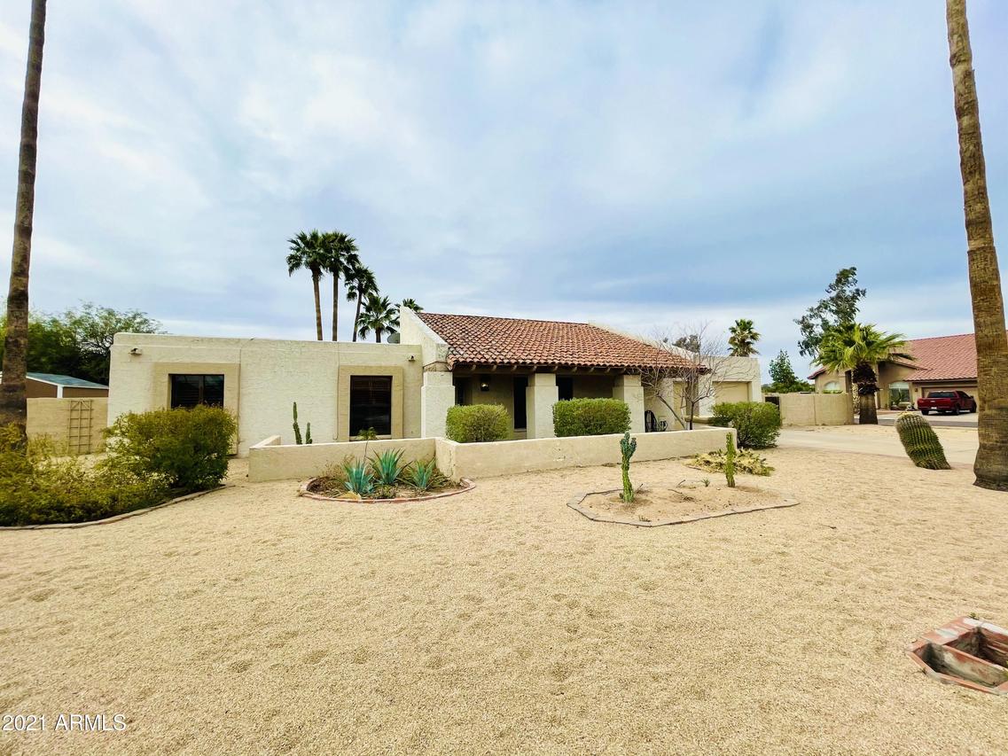 4901 E Ludlow Dr., Scottsdale, AZ 85254