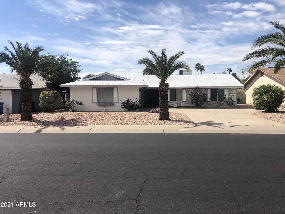 5041 E Summer Moon Ln., Phoenix, AZ 85044