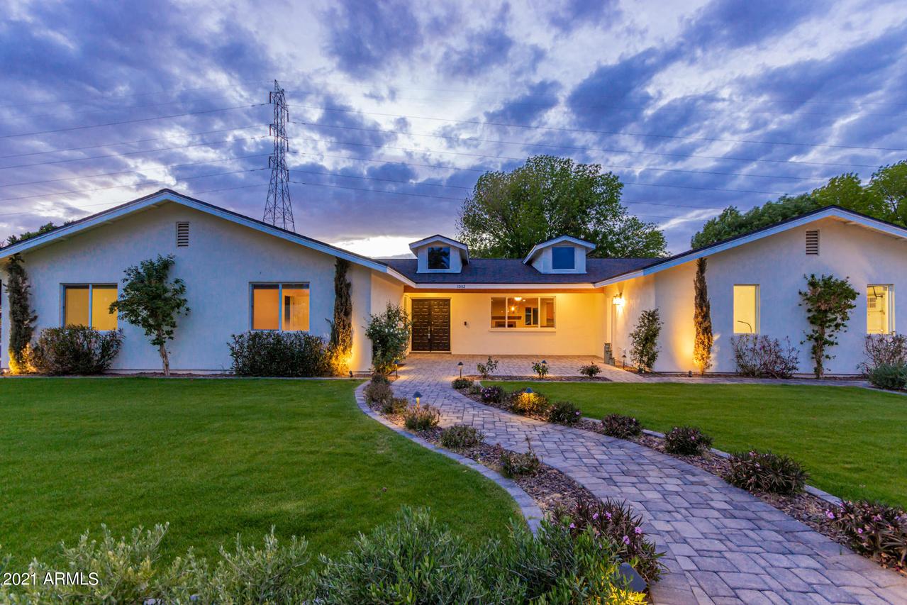 1002 N Barkley Dr., Mesa, AZ 85203
