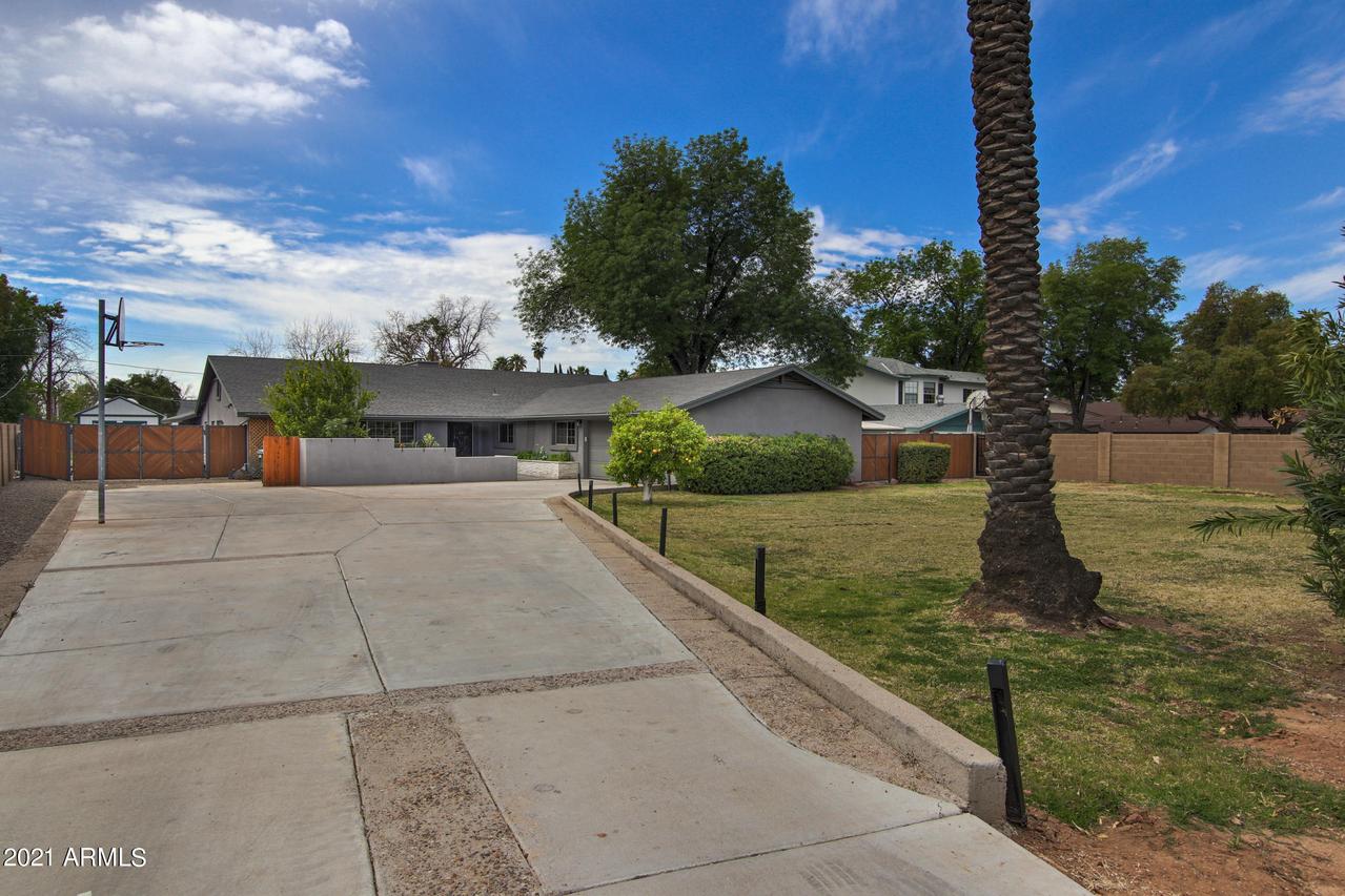 4437 E Osborn Rd., Phoenix, AZ 85018
