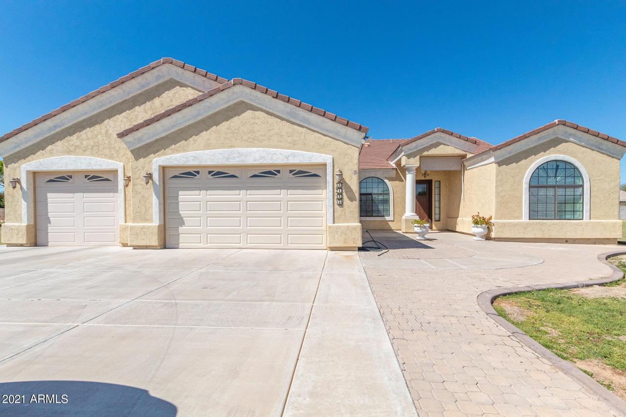 2418 N 104th Ln., Avondale, AZ 85392