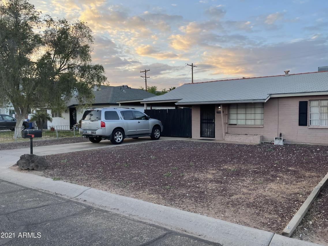 3906 E Cheery Lynn Rd., Phoenix, AZ 85018