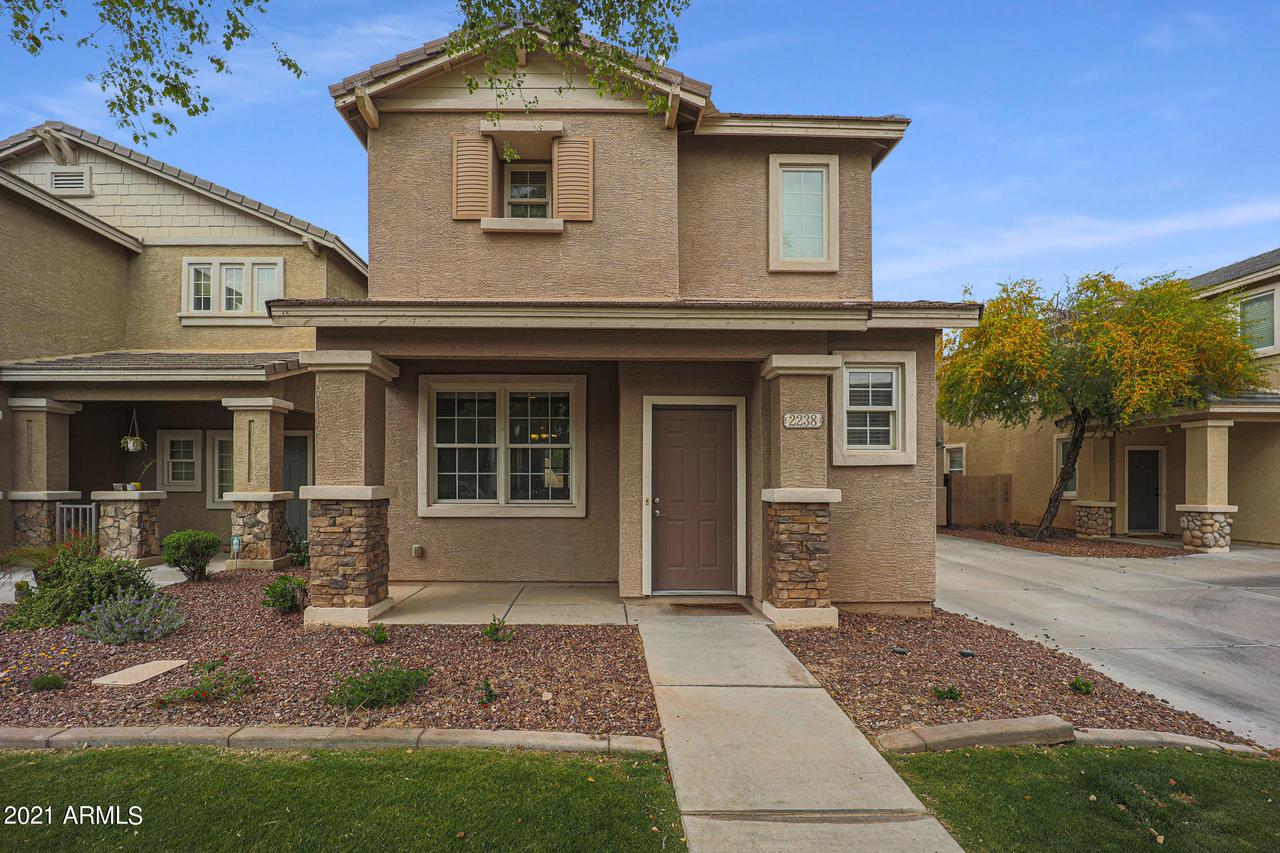 2238 E Wayland Dr., Phoenix, AZ 85040