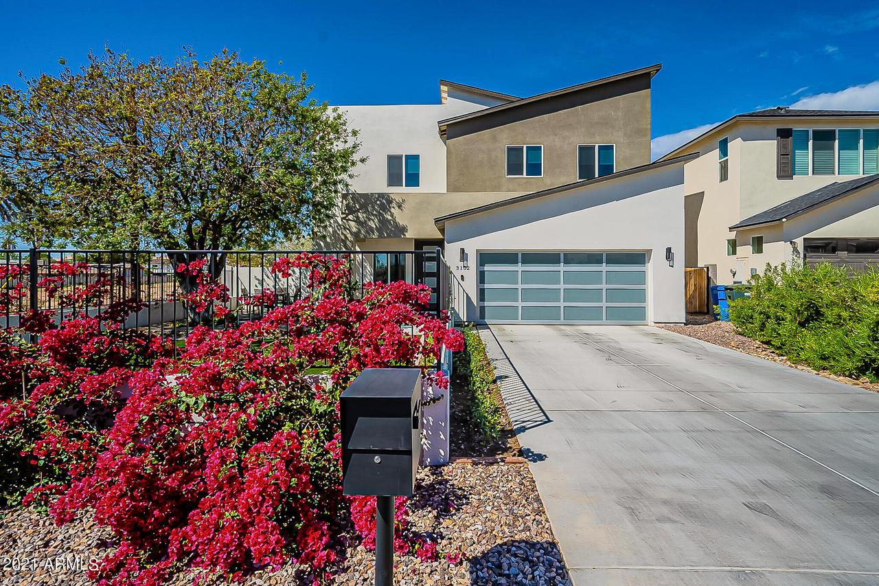 3102 N 37th St., Phoenix, AZ 85018