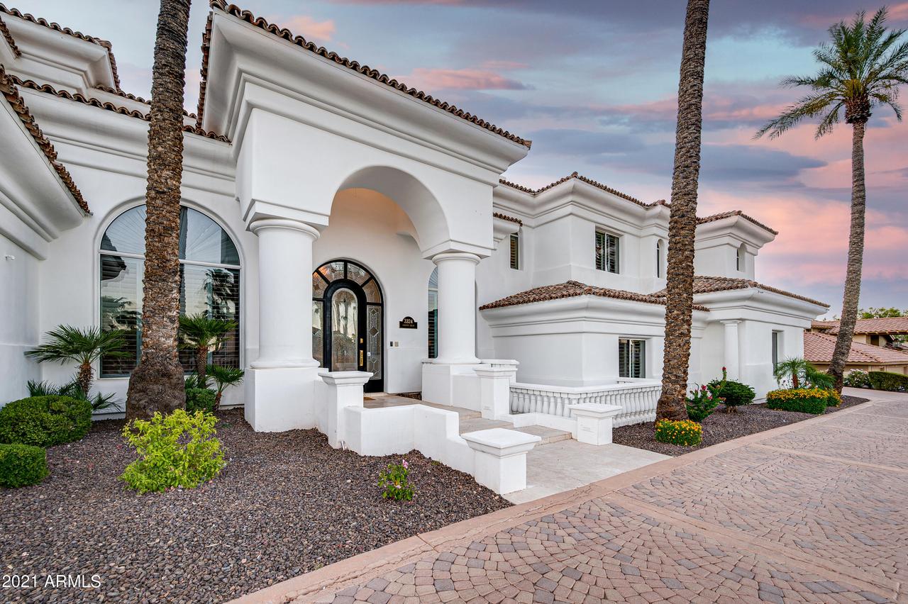 3324 E Kachina Dr., Phoenix, AZ 85044