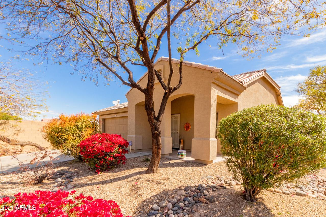 2065 S 171st Dr., Goodyear, AZ 85338