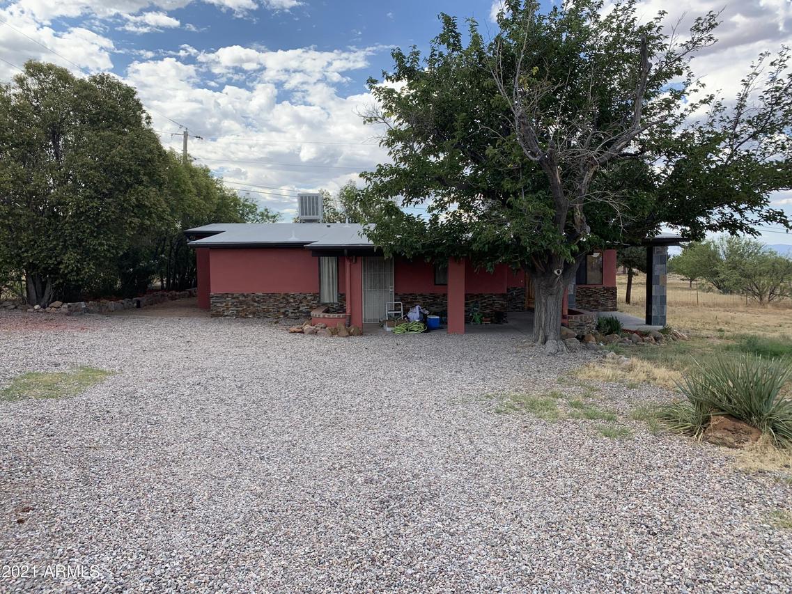 4903 E Vista Grande Rd., Hereford, AZ 85615
