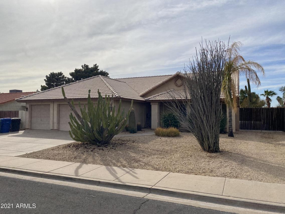 1448 N Avoca, Mesa, AZ 85207