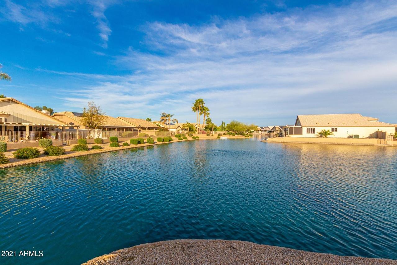 19949 N 110th Ln., Sun City, AZ 85373