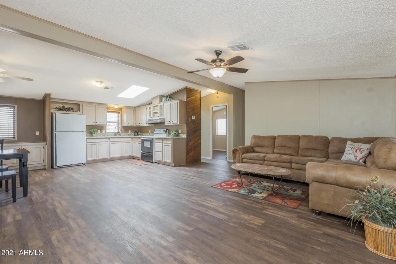 4651 N Meridian Rd., Apache Junction, AZ 85220