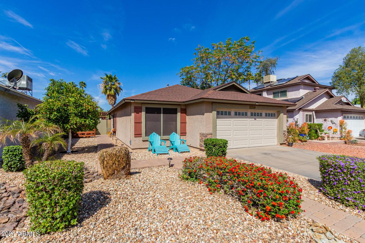 11818 N 76th Ln., Peoria, AZ 85345