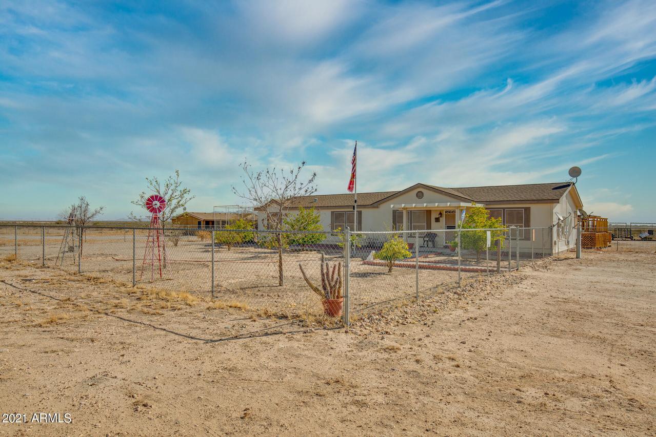 5339 S 330th Ave., Tonopah, AZ 85354