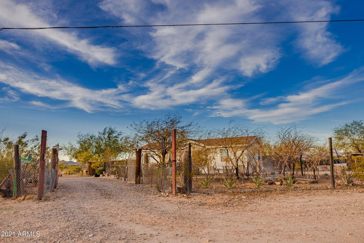 30114 Pinnacle Vista Dr., Wittmann, AZ 85361