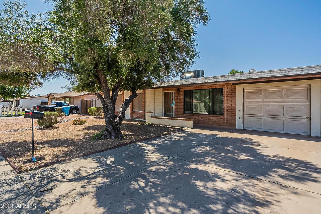 3068 N 87th Ave., Phoenix, AZ 85037