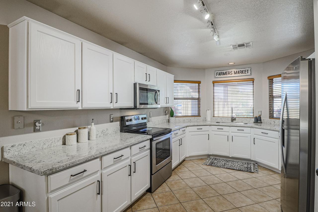 3833 E Irma Ln., Phoenix, AZ 85050