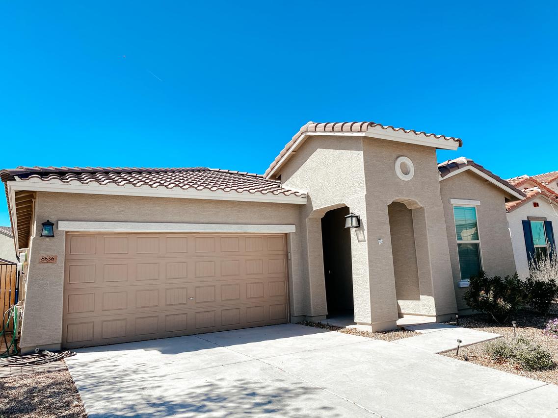 8536 S 40th Glen, Laveen, AZ 85339