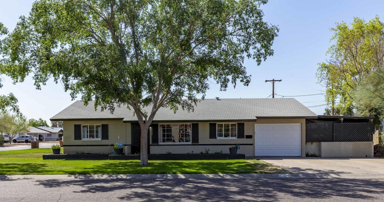 2049 E Mulberry Dr., Phoenix, AZ 85016
