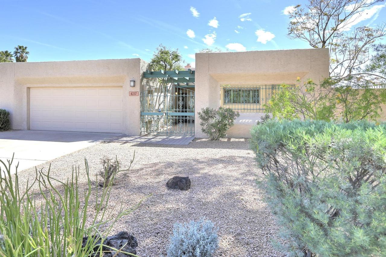 4237 N 43rd St., Phoenix, AZ 85018