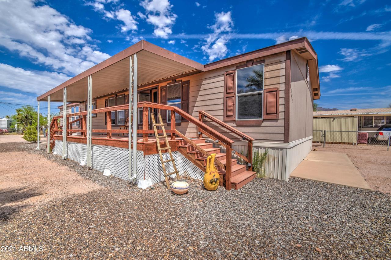 1392 E 22nd Ave., Apache Junction, AZ 85119