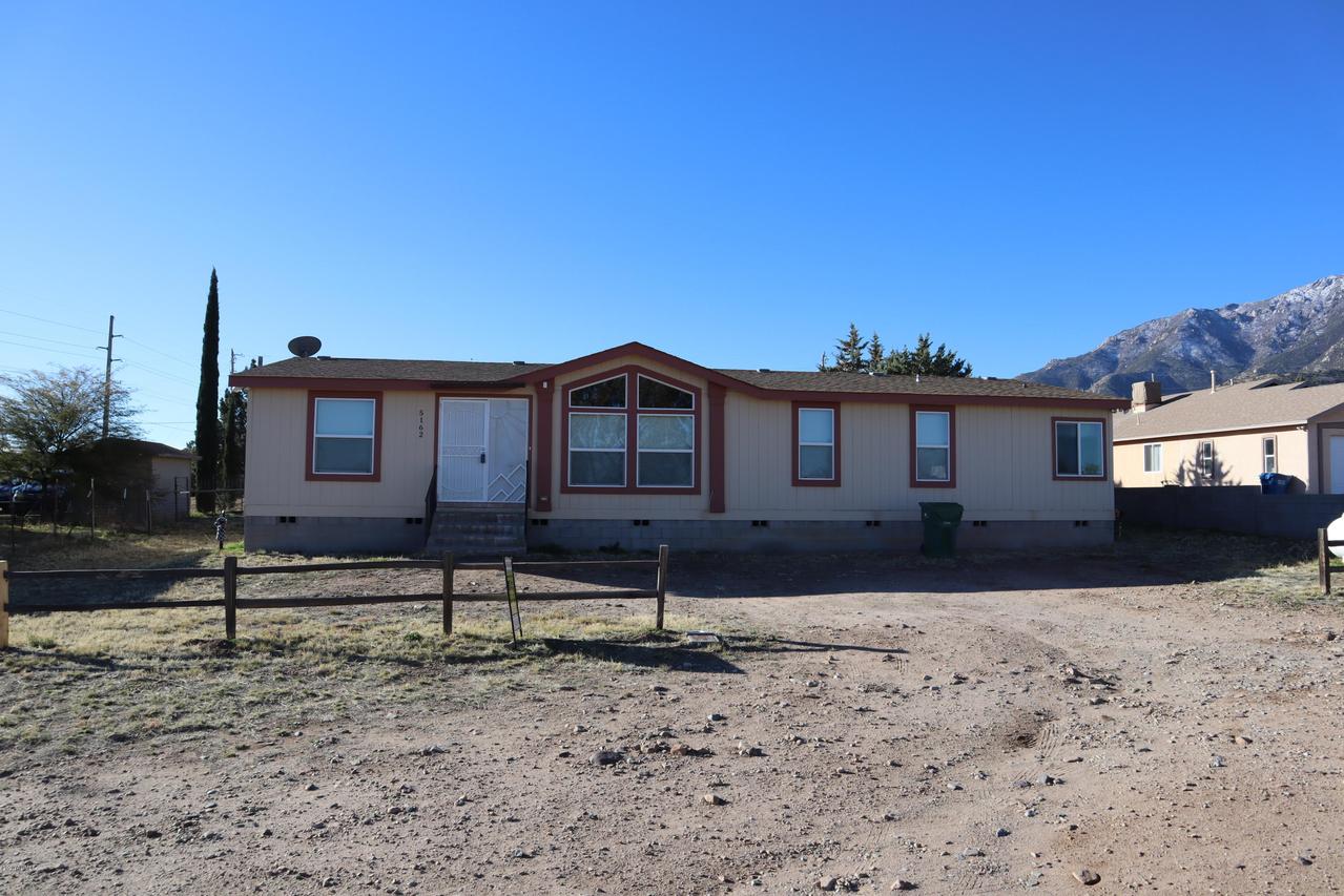 5162 E Davis St., Hereford, AZ 85615