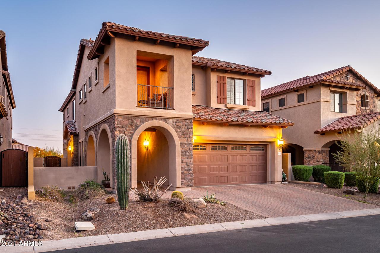 8525 E Indigo St., Mesa, AZ 85207