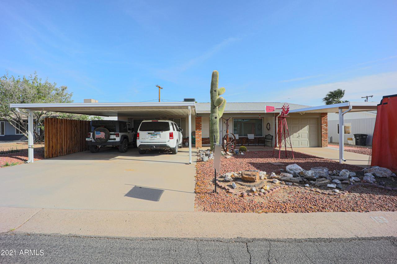 153 Peretz Cir., Morristown, AZ 85342