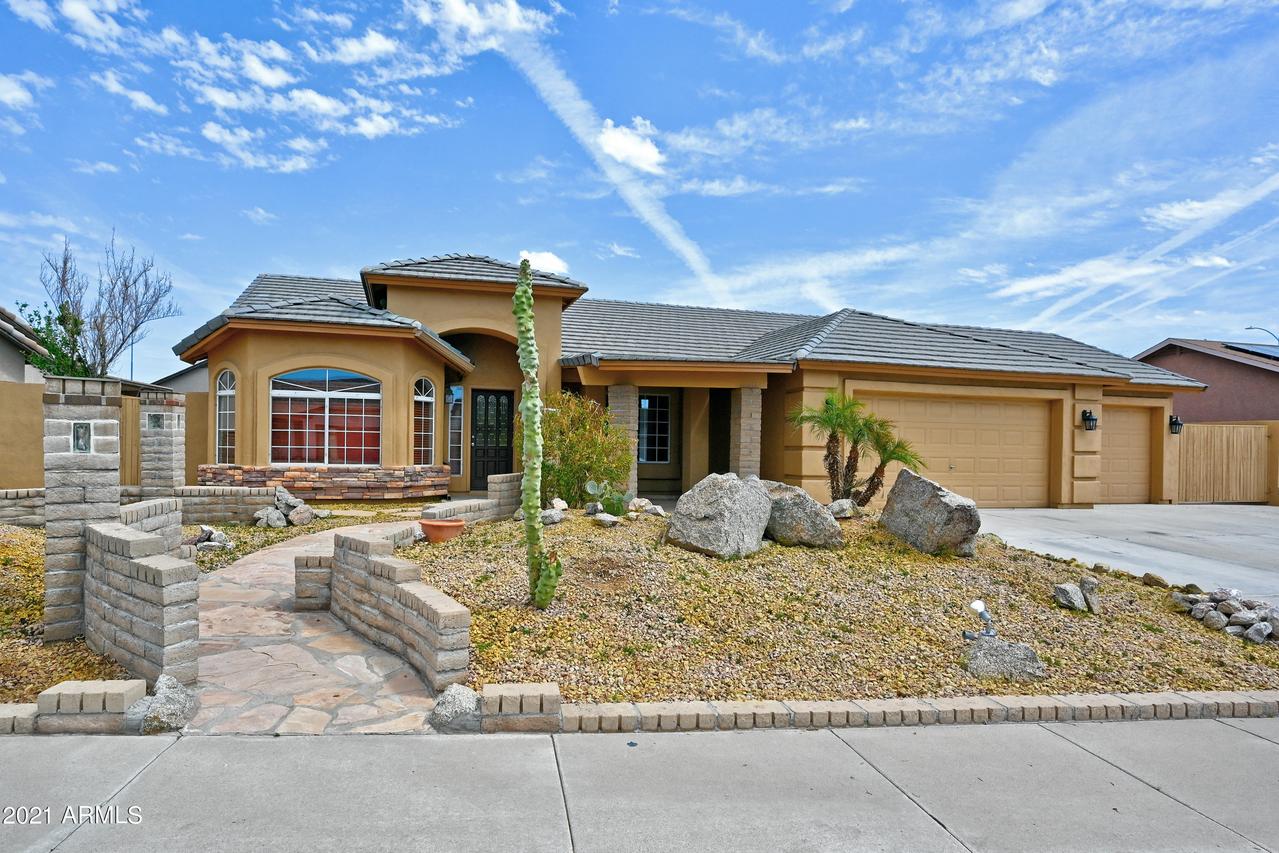 553 N Garrison St., Mesa, AZ 85207