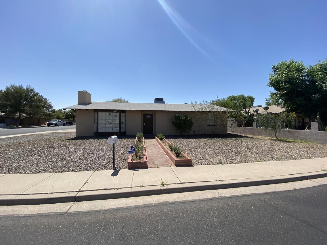 161 E Ivy St., Mesa, AZ 85201
