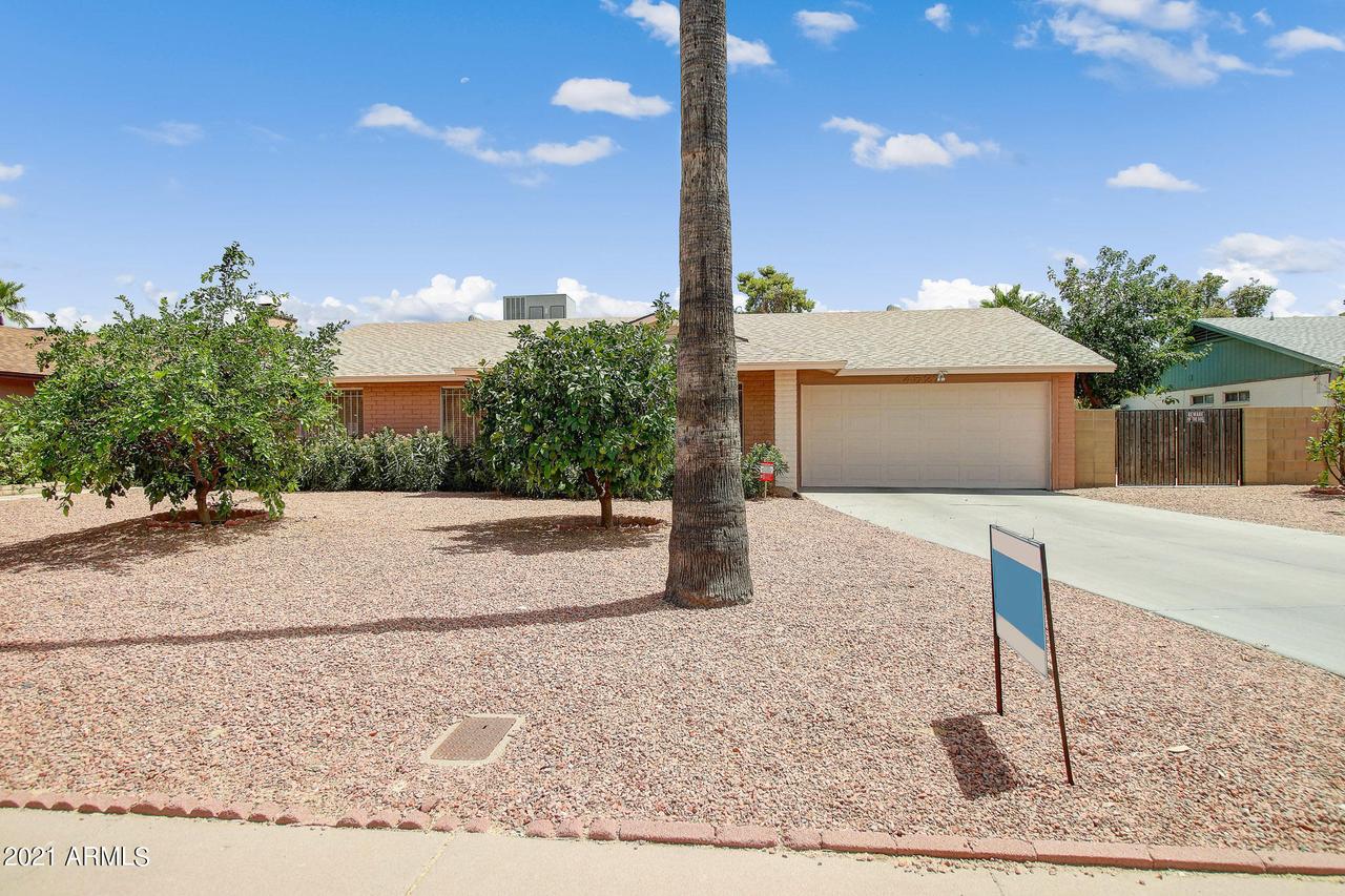 4527 W Mountain View Rd., Glendale, AZ 85302
