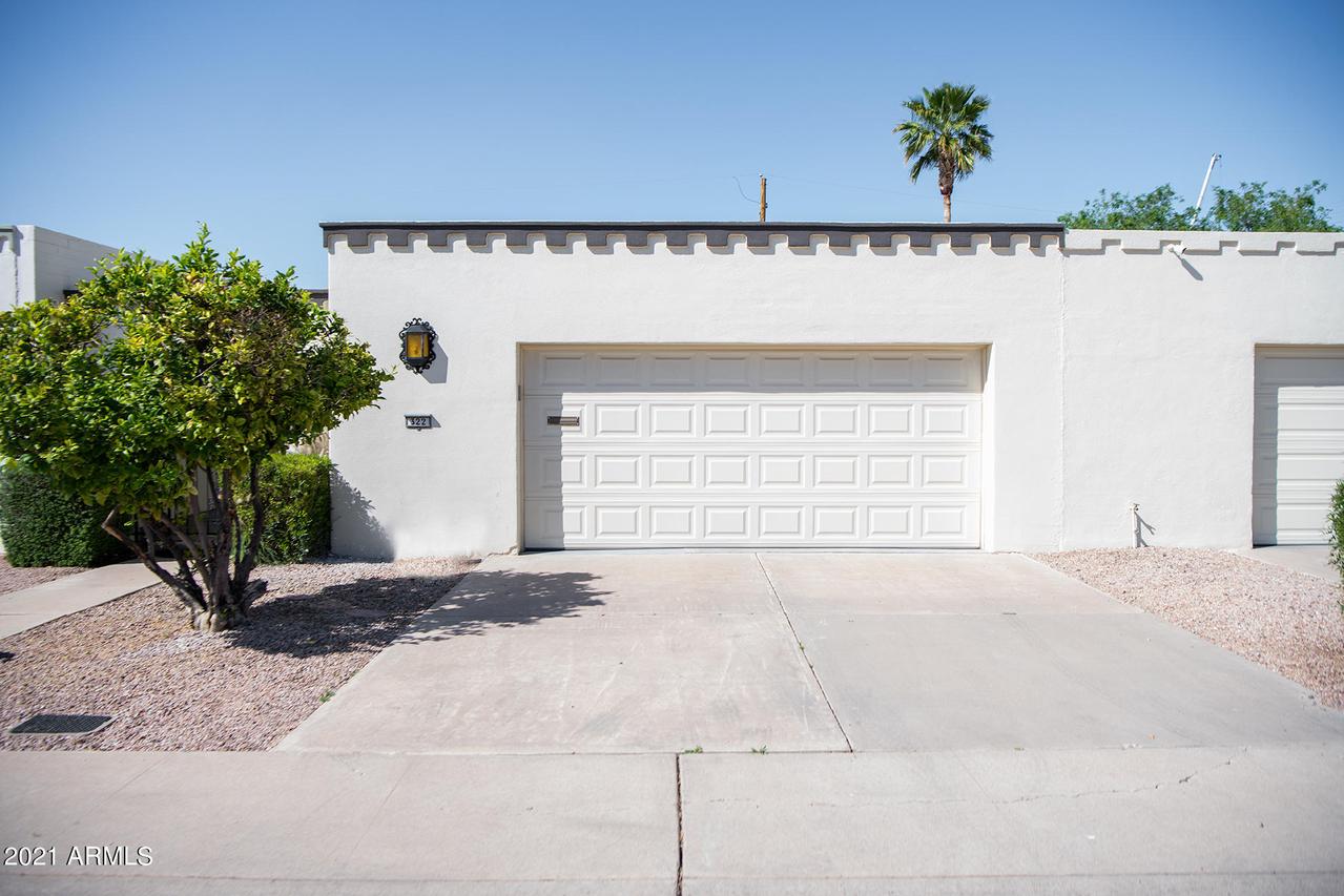 322 W Laguna Dr., Tempe, AZ 85282