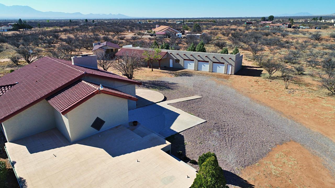 9150 E Chippewa St., Hereford, AZ 85615