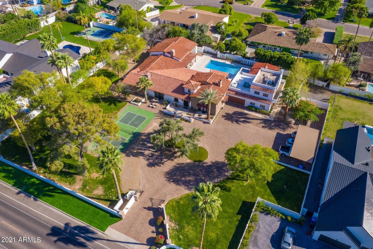 5615 E Lafayette Blvd., Phoenix, AZ 85018