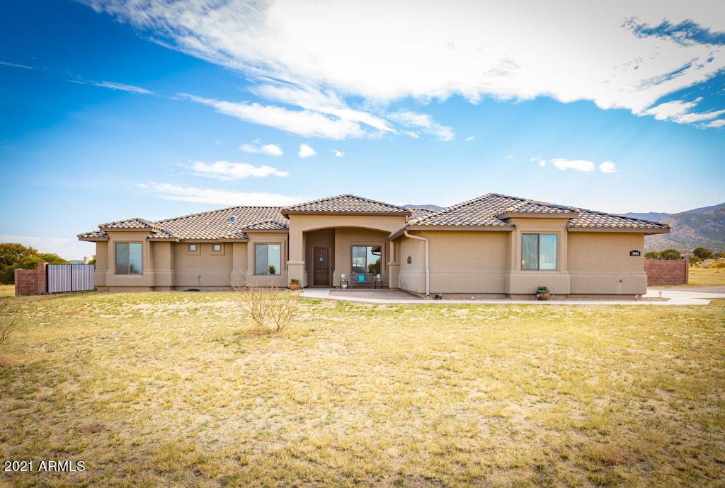 8945 S Mule Pl., Hereford, AZ 85615