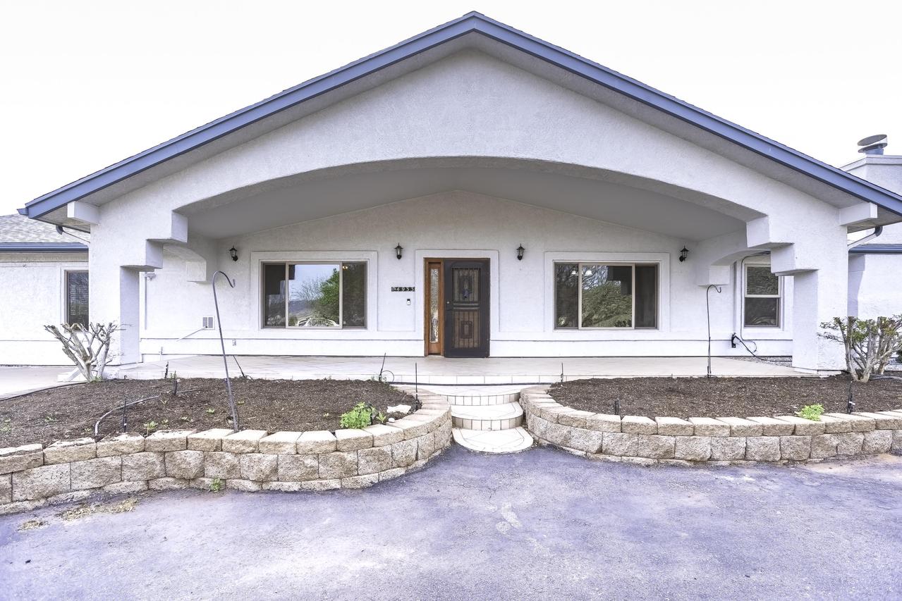 4933 S Whitewing Rd., Sierra Vista, AZ 85650