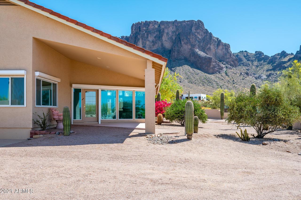 5990 E Windsong St., Apache Junction, AZ 85119