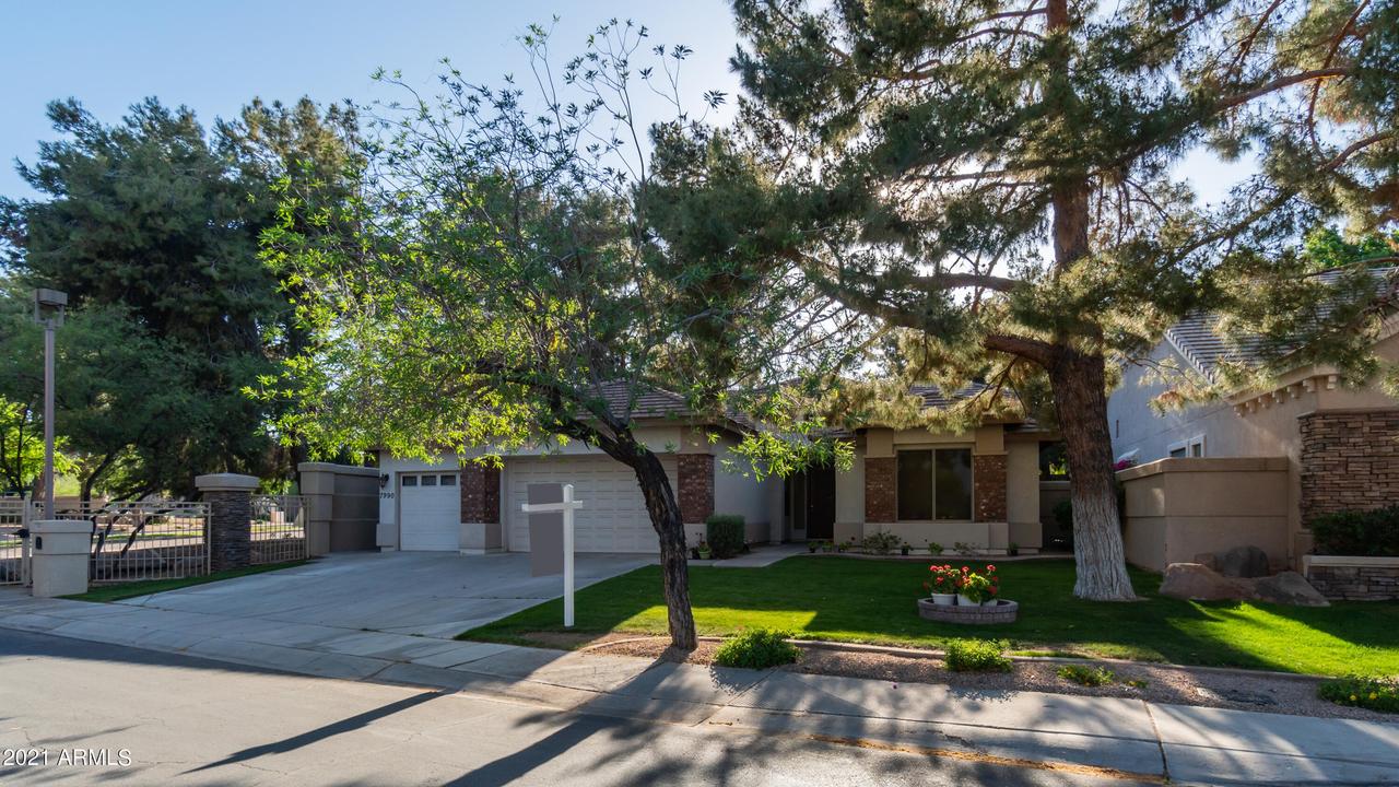 7990 S Stephanie Ln., Tempe, AZ 85284