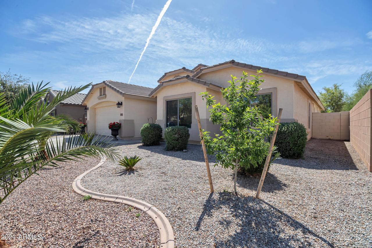 1367 W Holstein Tr., San Tan Valley, AZ 85143