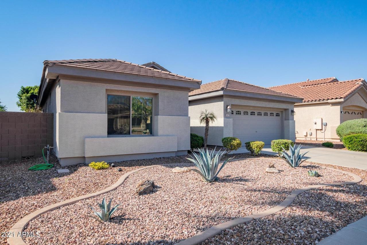 14437 W Hearn Rd., Surprise, AZ 85379