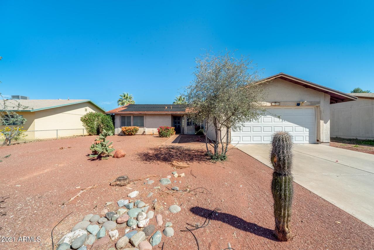 5230 W Country Gables Dr., Glendale, AZ 85306