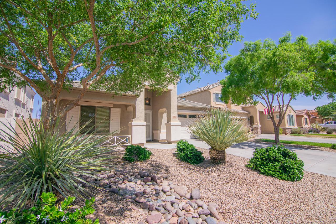 656 E Baker Dr., San Tan Valley, AZ 85140